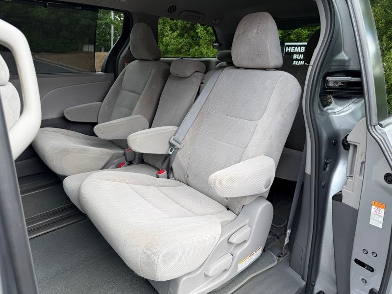 Toyota Sienna LE 8-Passenger 2018