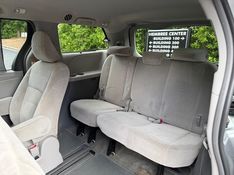 Toyota Sienna LE 8-Passenger 2018