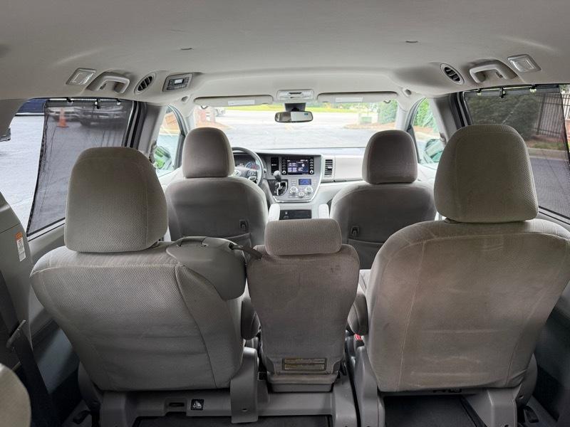 Toyota Sienna LE 8-Passenger 2018