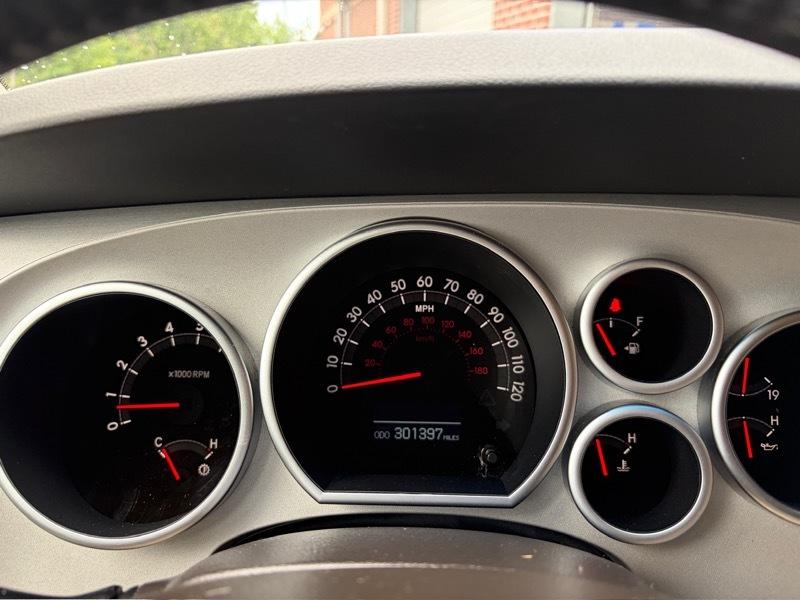 Toyota Sequoia Limited 2WD 2008