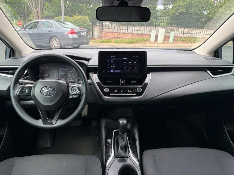 Toyota Corolla LE 2024
