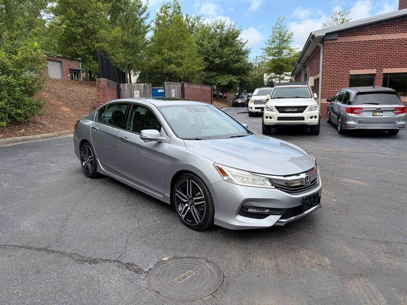 Honda Accord Touring V6 Sedan 6-Spd AT 2016