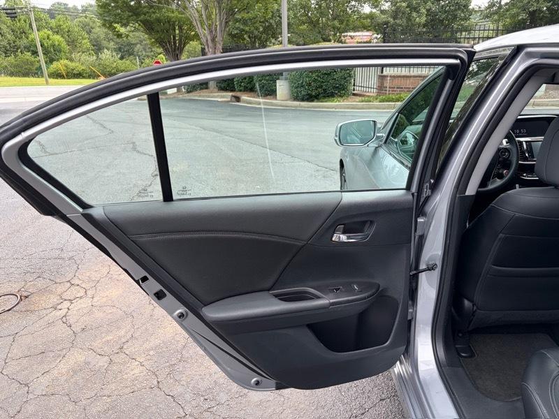 Honda Accord Touring V6 Sedan 6-Spd AT 2016