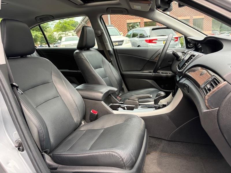 Honda Accord Touring V6 Sedan 6-Spd AT 2016