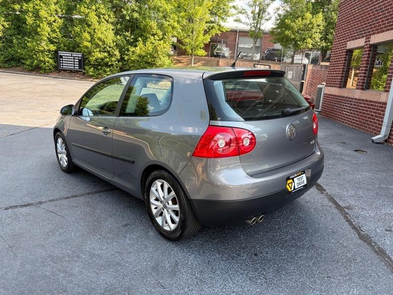 Volkswagen Rabbit 2-Door S 2009