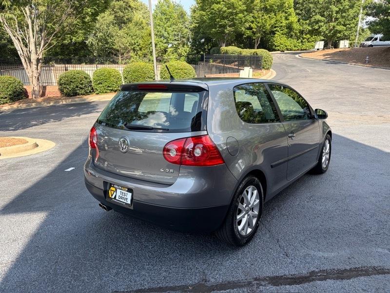 Volkswagen Rabbit 2-Door S 2009