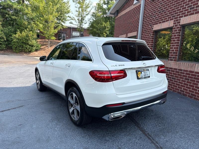 Mercedes-Benz GLC-Class GLC300 2019