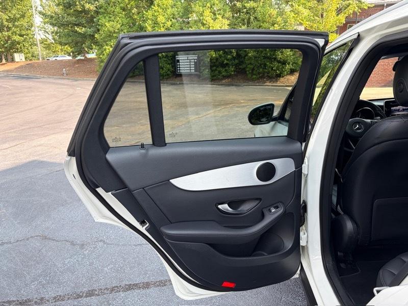 Mercedes-Benz GLC-Class GLC300 2019