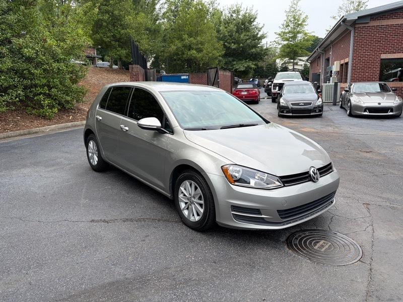 Volkswagen Golf TSI S 6A 2017
