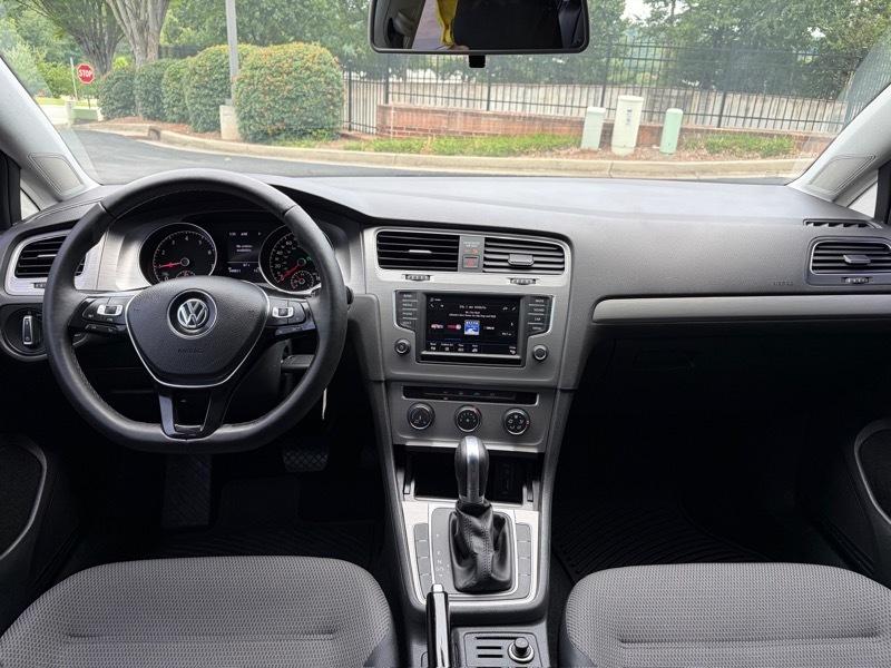 Volkswagen Golf TSI S 6A 2017
