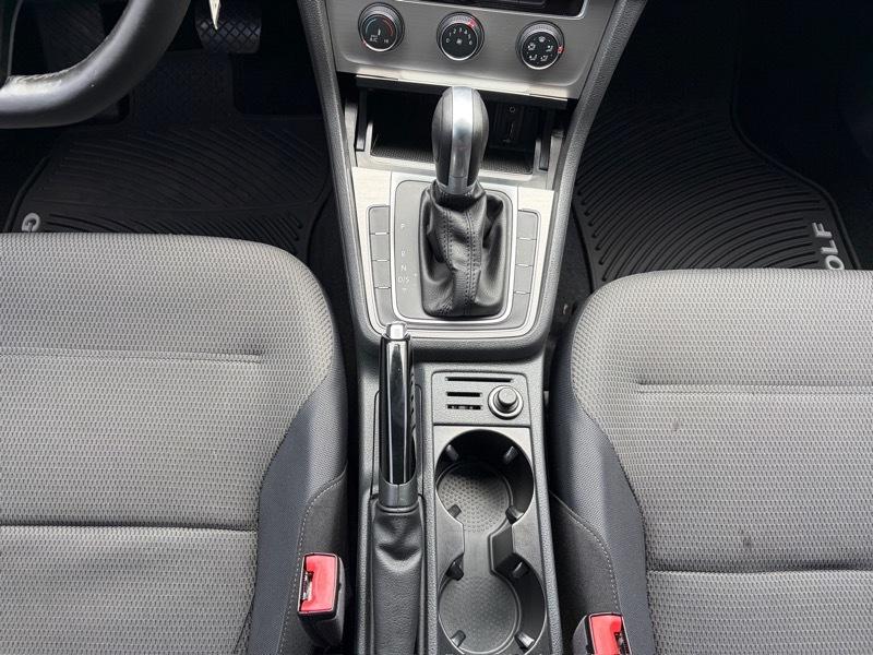 Volkswagen Golf TSI S 6A 2017