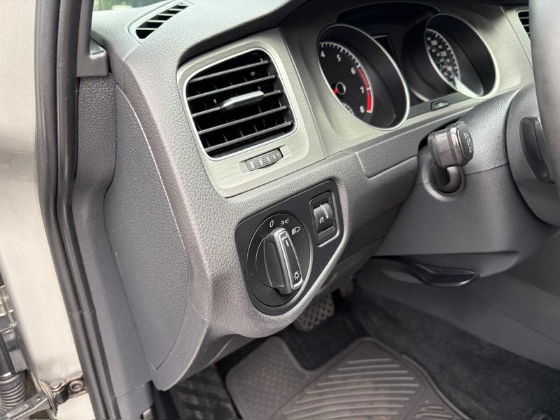 Volkswagen Golf TSI S 6A 2017