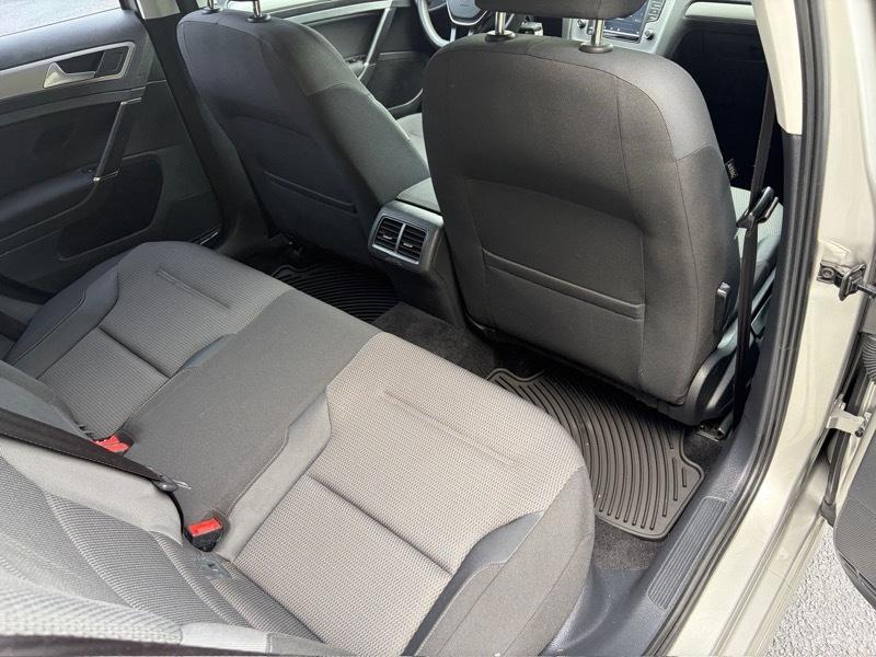 Volkswagen Golf TSI S 6A 2017