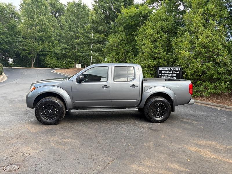 Nissan Frontier SV Crew Cab 4WD 2020