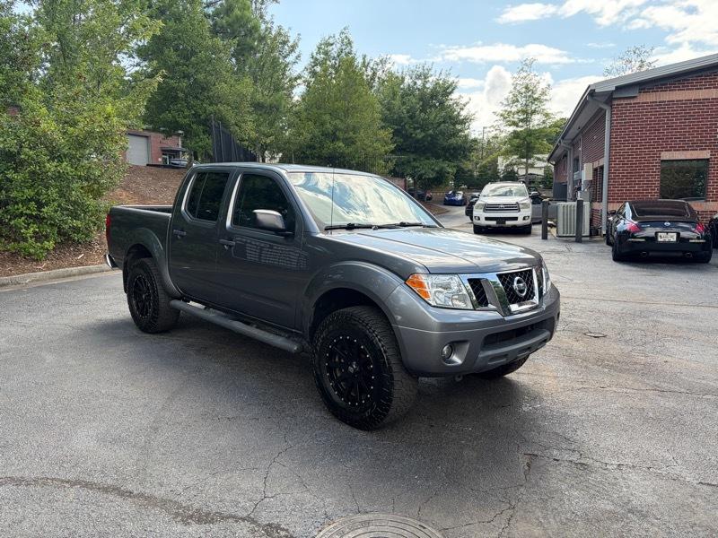 Nissan Frontier SV Crew Cab 4WD 2020