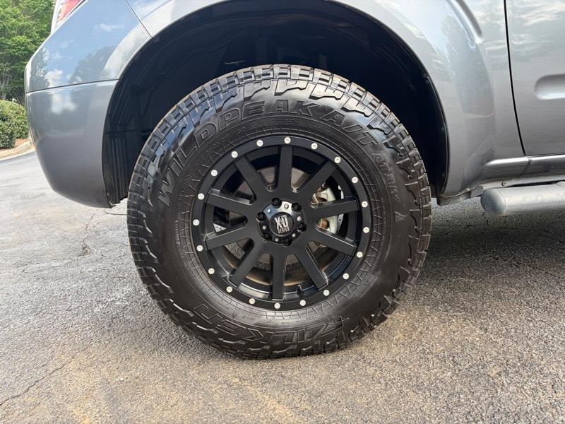 Nissan Frontier SV Crew Cab 4WD 2020