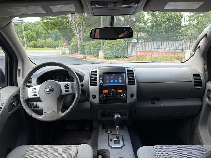 Nissan Frontier SV Crew Cab 4WD 2020