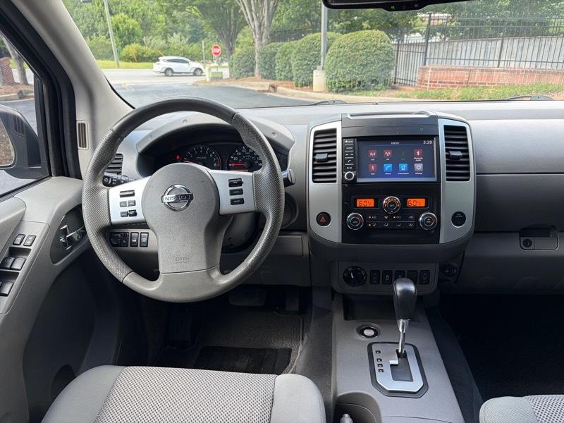 Nissan Frontier SV Crew Cab 4WD 2020