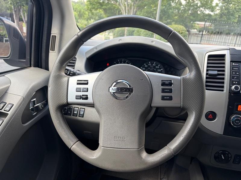 Nissan Frontier SV Crew Cab 4WD 2020