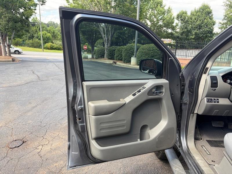 Nissan Frontier SV Crew Cab 4WD 2020