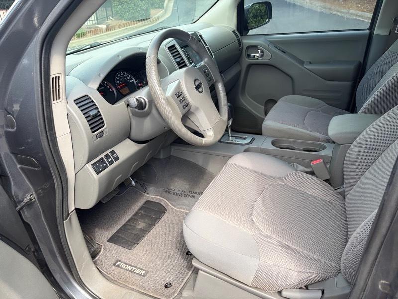 Nissan Frontier SV Crew Cab 4WD 2020