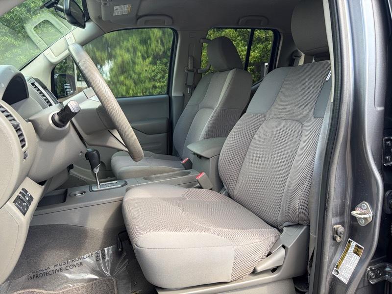 Nissan Frontier SV Crew Cab 4WD 2020