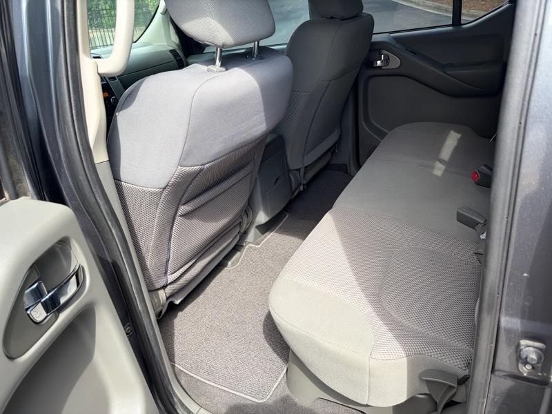 Nissan Frontier SV Crew Cab 4WD 2020