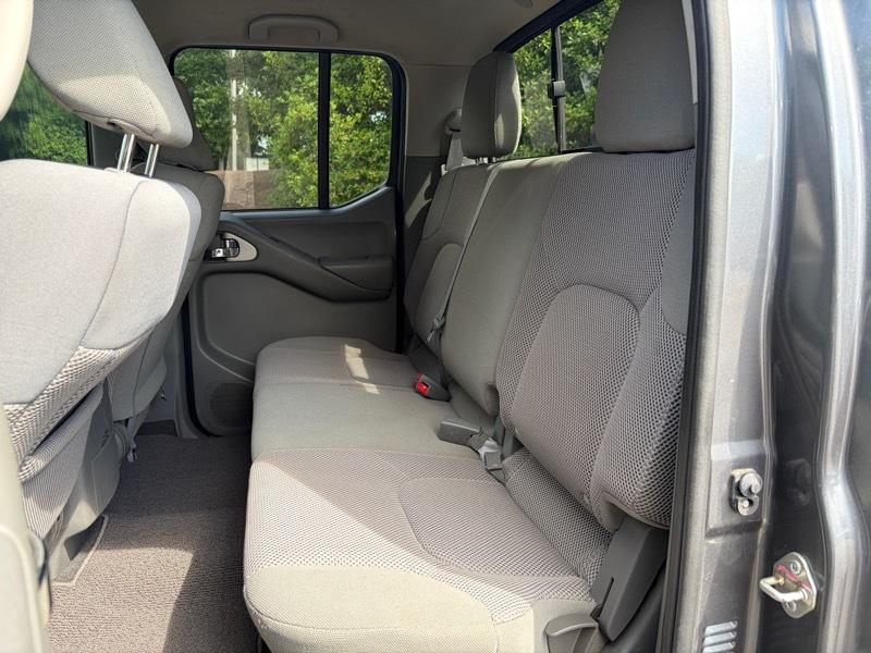 Nissan Frontier SV Crew Cab 4WD 2020