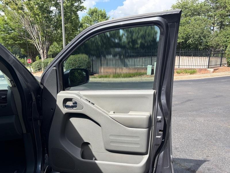 Nissan Frontier SV Crew Cab 4WD 2020