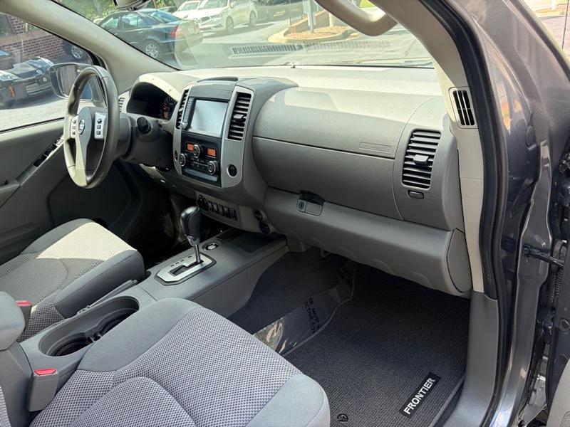 Nissan Frontier SV Crew Cab 4WD 2020