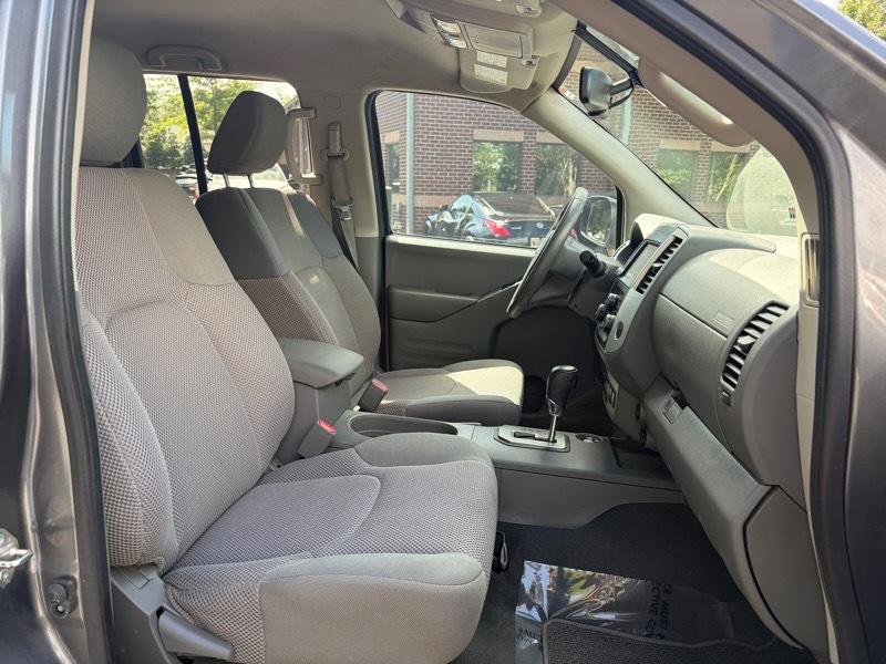 Nissan Frontier SV Crew Cab 4WD 2020
