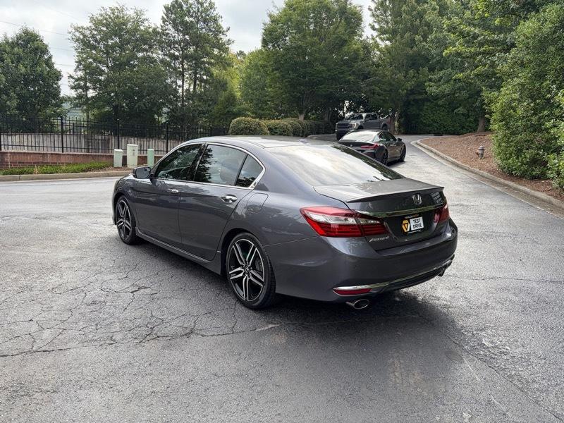 Honda Accord Touring V6 Sedan 6-Spd AT 2017