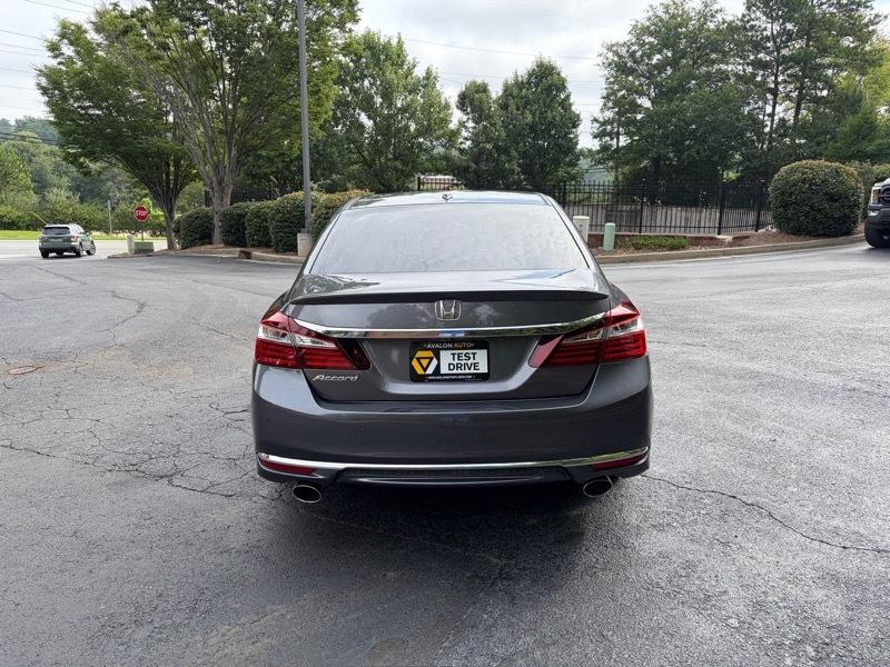 Honda Accord Touring V6 Sedan 6-Spd AT 2017
