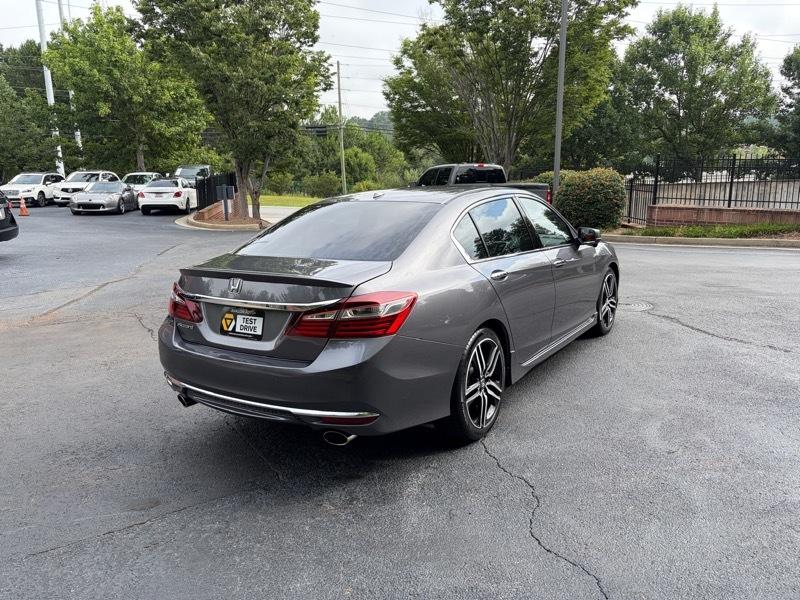 Honda Accord Touring V6 Sedan 6-Spd AT 2017