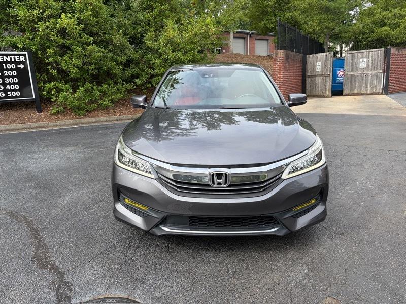 Honda Accord Touring V6 Sedan 6-Spd AT 2017
