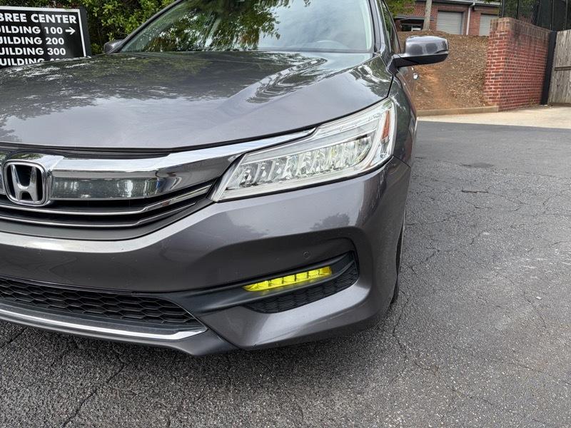 Honda Accord Touring V6 Sedan 6-Spd AT 2017