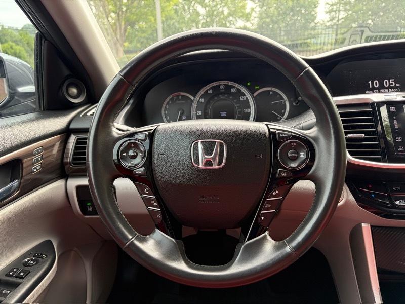 Honda Accord Touring V6 Sedan 6-Spd AT 2017