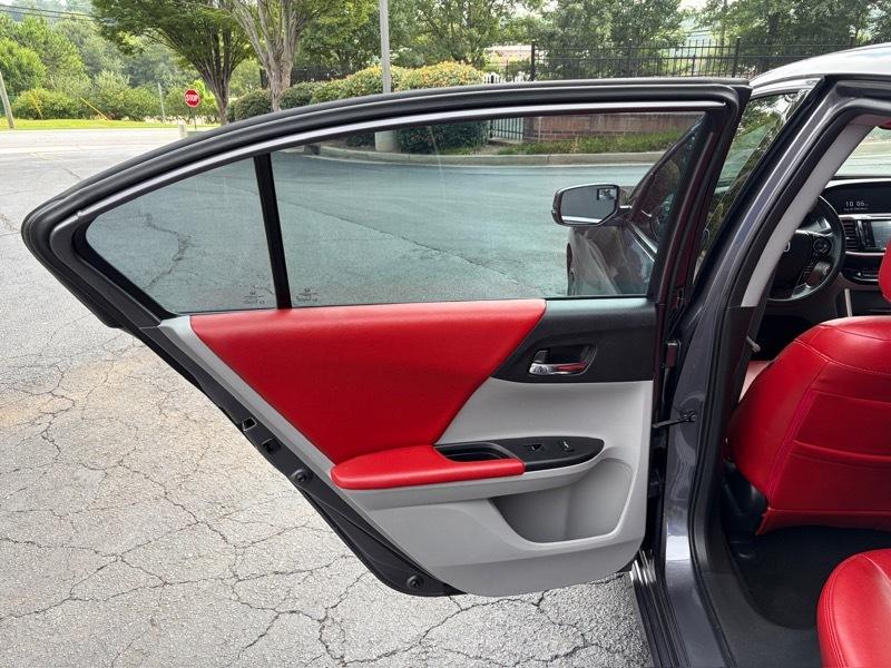 Honda Accord Touring V6 Sedan 6-Spd AT 2017