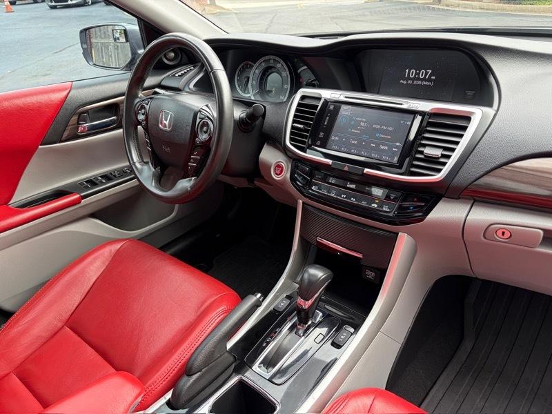Honda Accord Touring V6 Sedan 6-Spd AT 2017