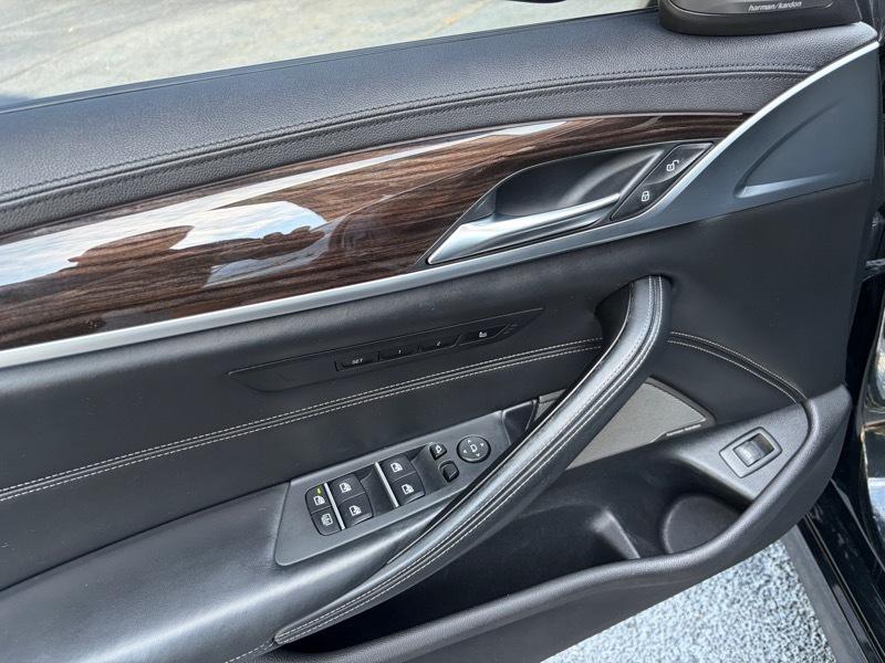BMW 5-Series M550i xDrive 2018