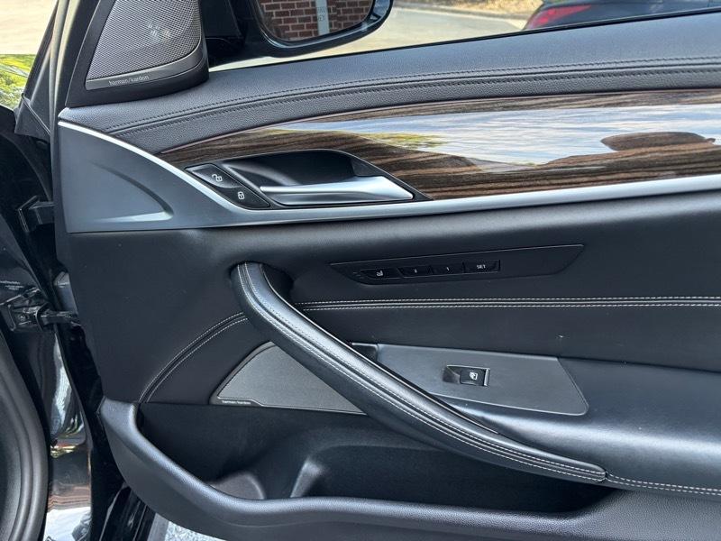BMW 5-Series M550i xDrive 2018