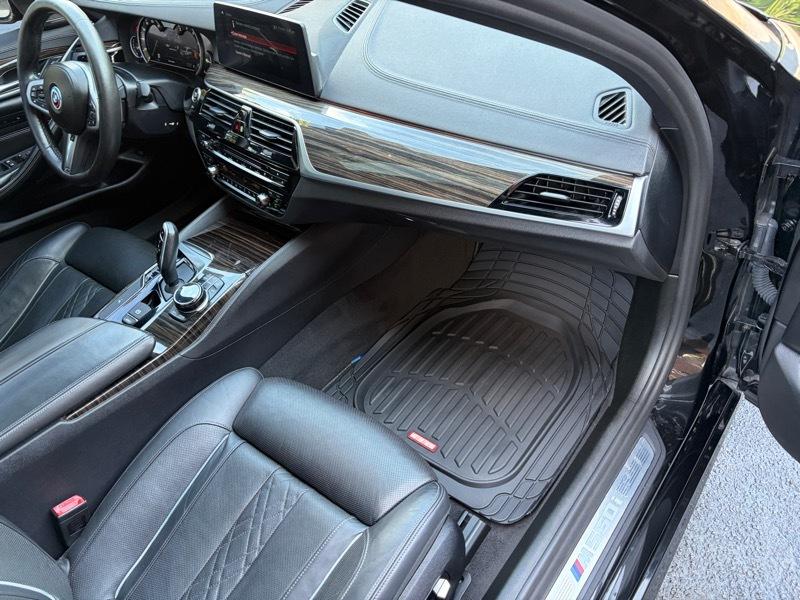 BMW 5-Series M550i xDrive 2018
