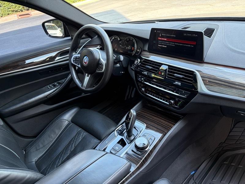 BMW 5-Series M550i xDrive 2018