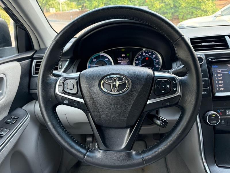 Toyota Camry Hybrid XLE 2015
