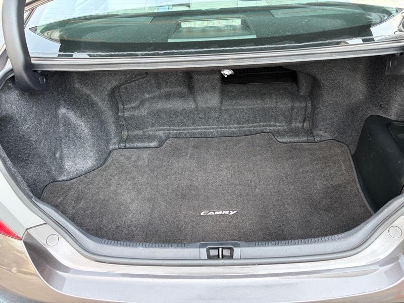Toyota Camry Hybrid XLE 2015