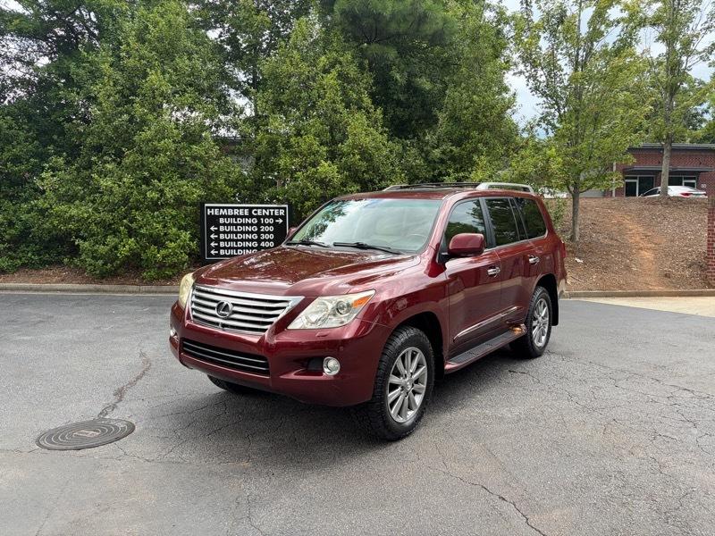 Lexus LX 570 Sport Utility 2011