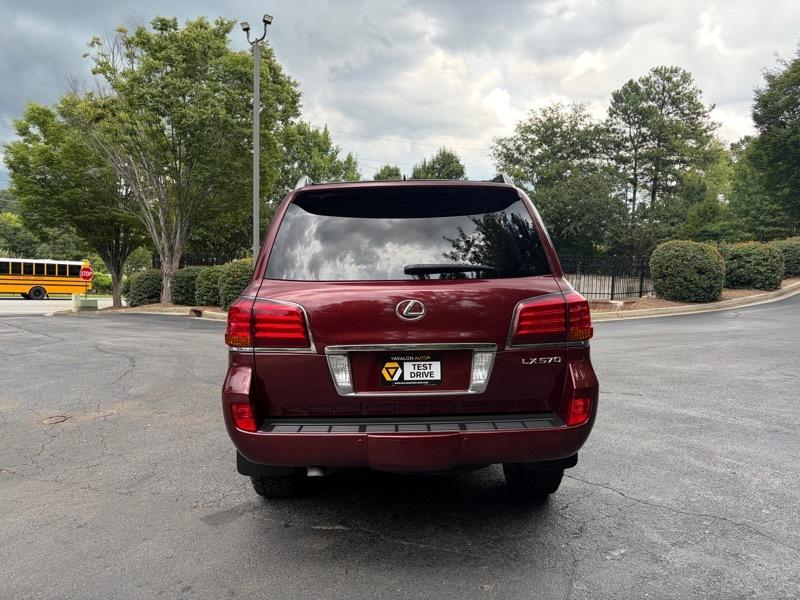 Lexus LX 570 Sport Utility 2011