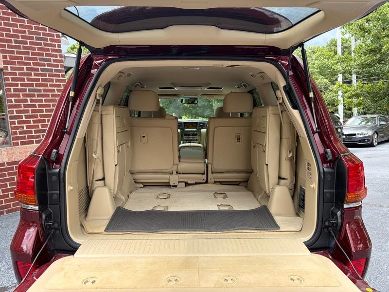 Lexus LX 570 Sport Utility 2011