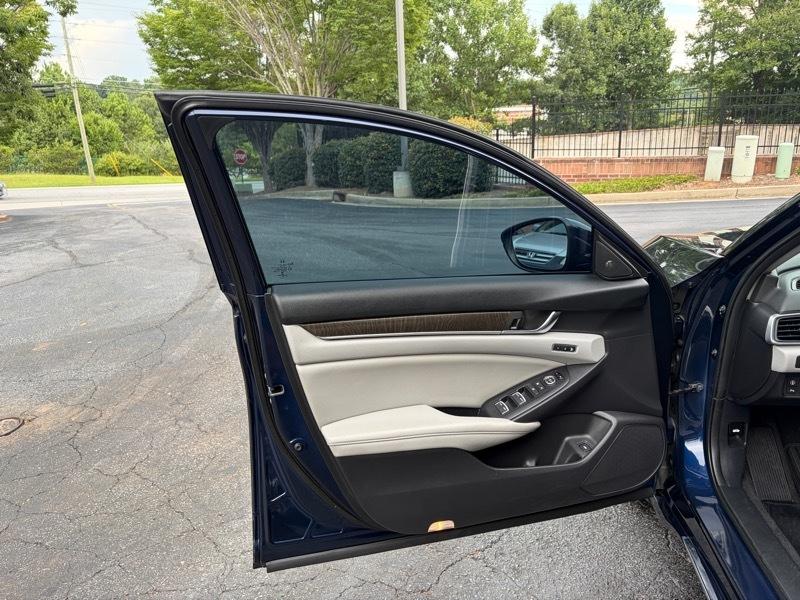 Honda Accord Hybrid Touring 2019