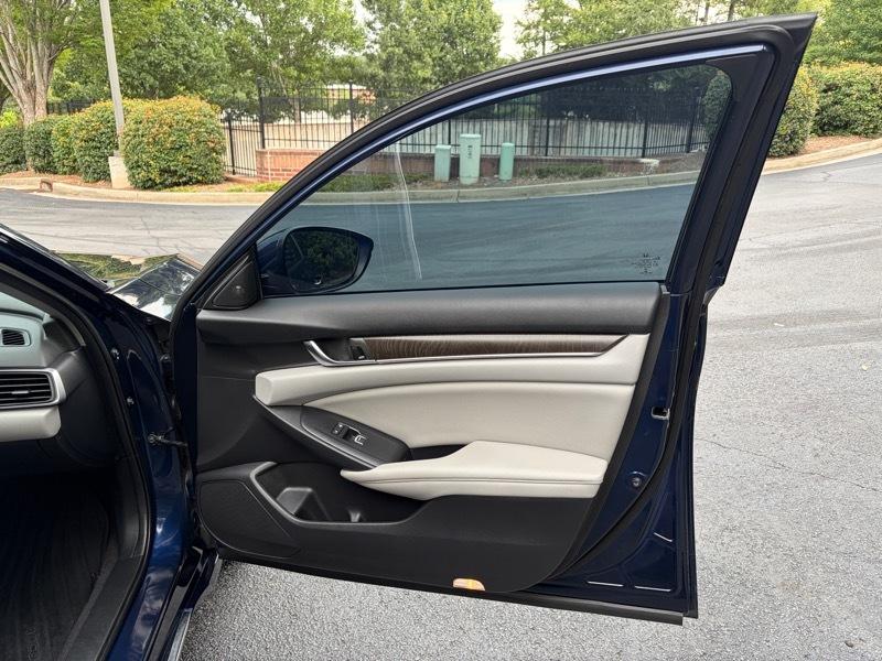 Honda Accord Hybrid Touring 2019